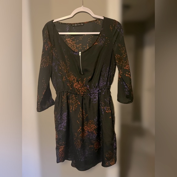 Zara dress - Picture 2 of 5